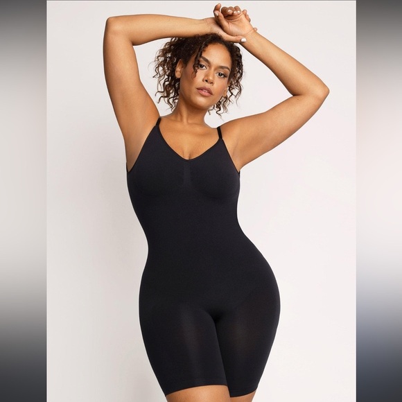 Skims Seamless Sculpt Mid-Thigh Bodysuit Onyx Size M - Picture 3 of 15